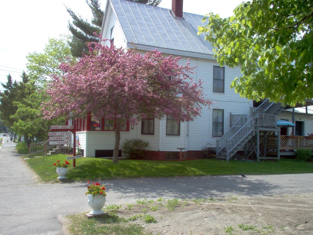 Parks Edge Inn Millinocket Exterior photo